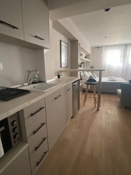 Apartment Next To Campus & Hospitals-thessaloniki