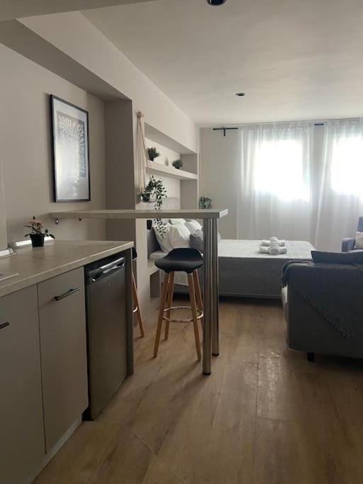 Next To Campus & Hospitals-thessaloniki * Thessaloniki