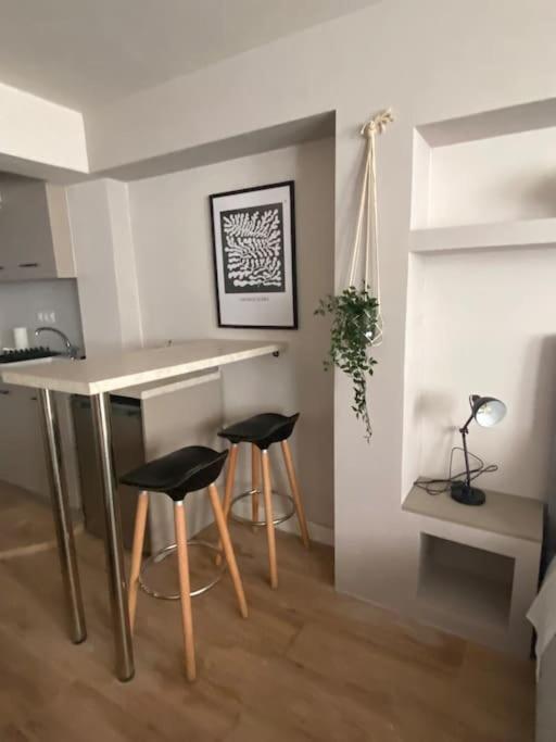 Apartment Next To Campus & Hospitals-thessaloniki Thessaloniki